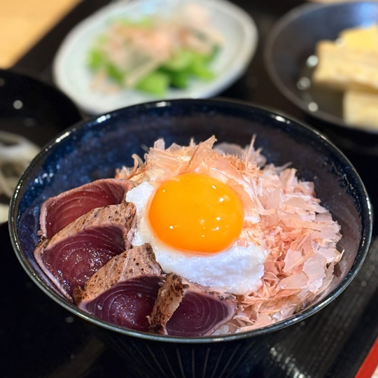 かつおのたたき丼